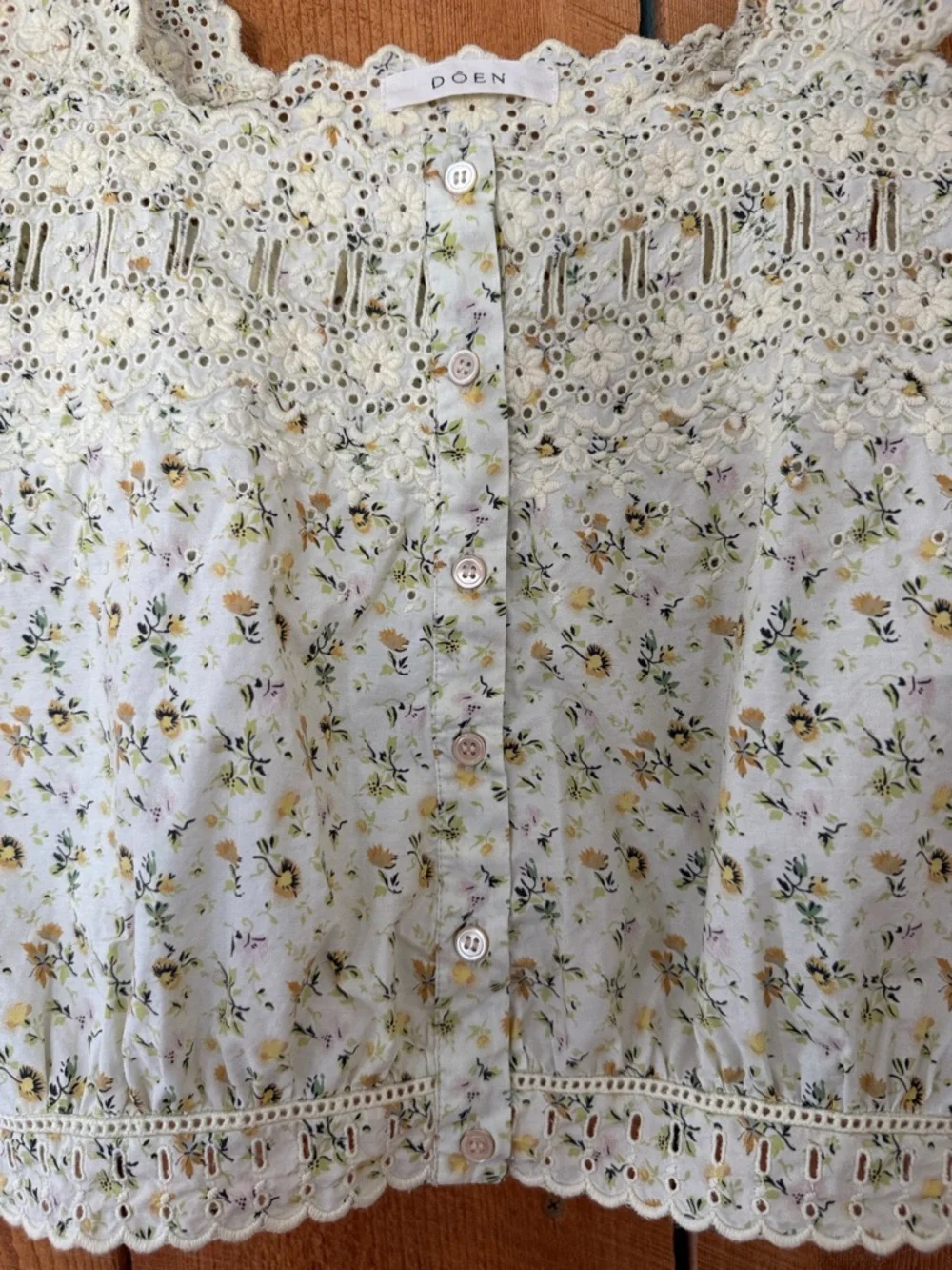 DOEN << ESTELLE TOP IN MOSS PAPILLON FLORAL - Picture 13 of 14